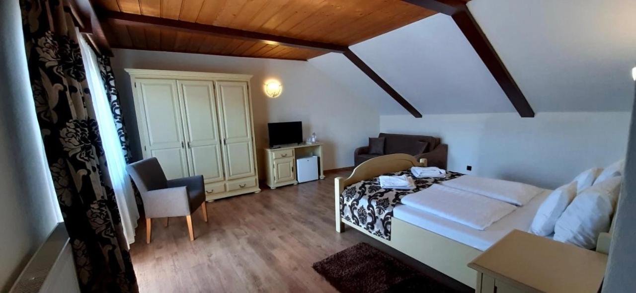 Gasthof Clara Sibiu Eksteriør billede